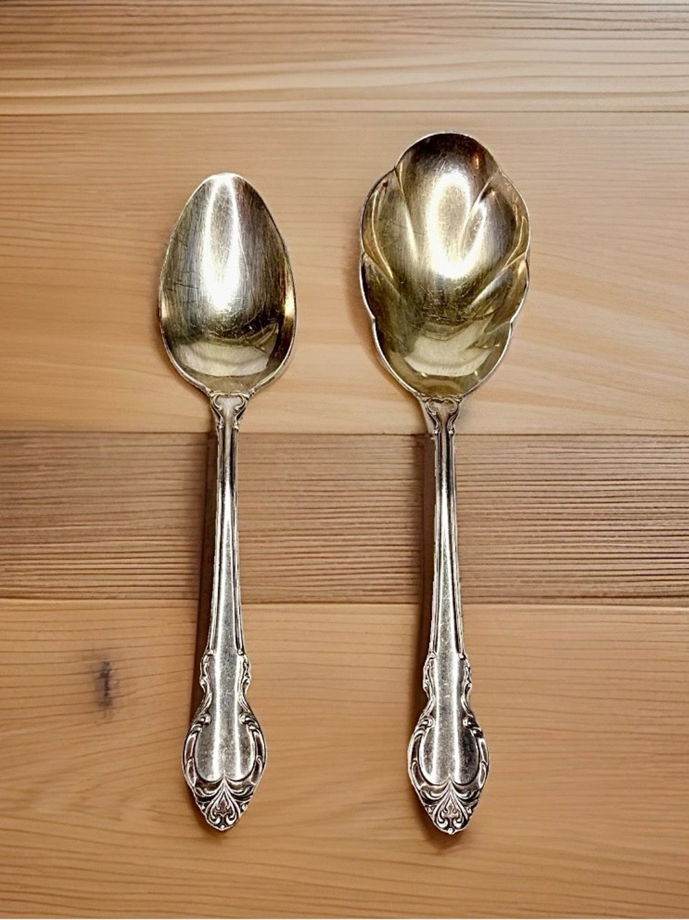 2 Vintage Holmes & Edwards IS Deep Silver Inlaid Serving Spoon 9โ 8.5โ Scalloped